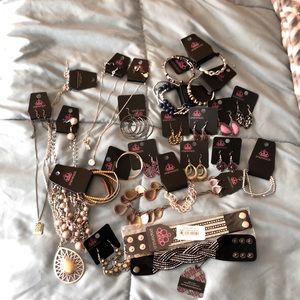 Paparazzi Lot of 25 Jewelry Pieces! Going out Biz!